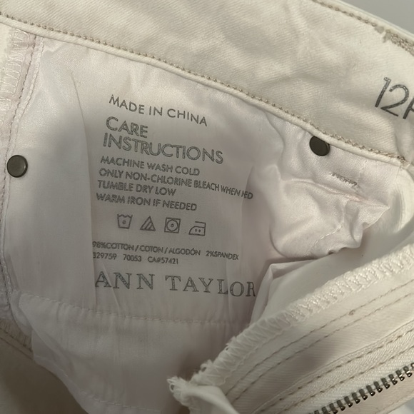 Ann Taylor Modernfit white jean size 12P - Picture 6 of 12